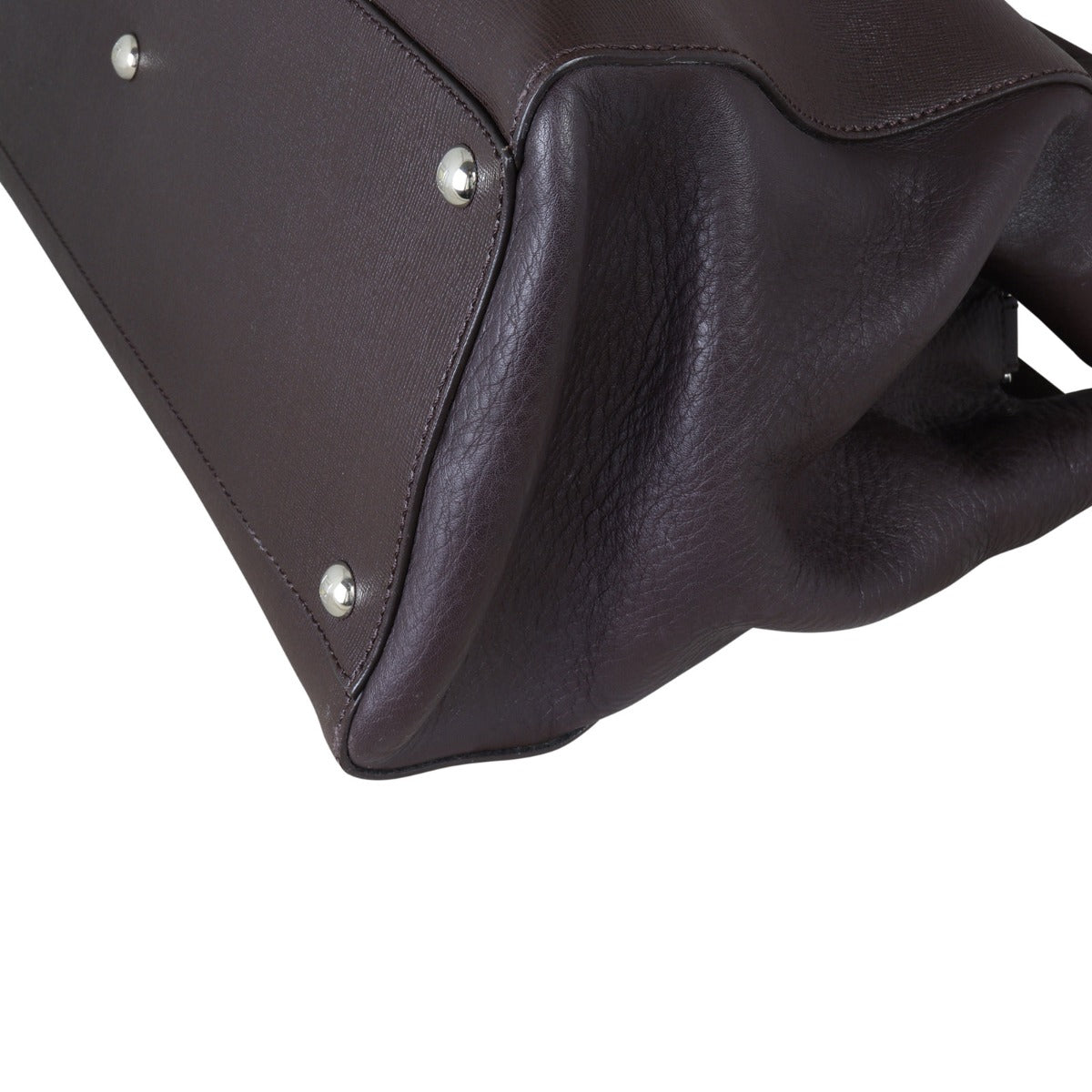 Fendi 2Jours Medium Corner Close Up