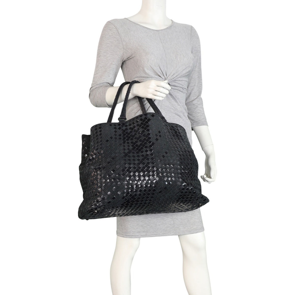 Bottega Veneta Intrecciato Tote Mannequin