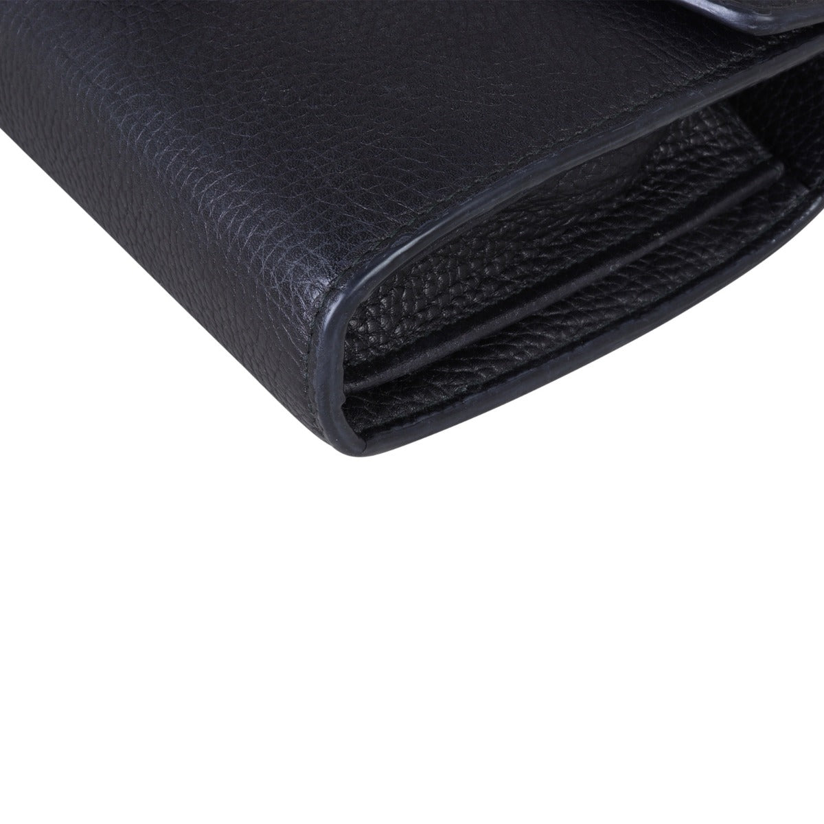 Gucci GG Marmont Wallet on Chain Corner Close Up