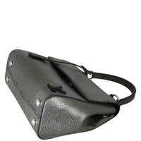 Louis Vuitton Cluny BB Epi Corner Distance