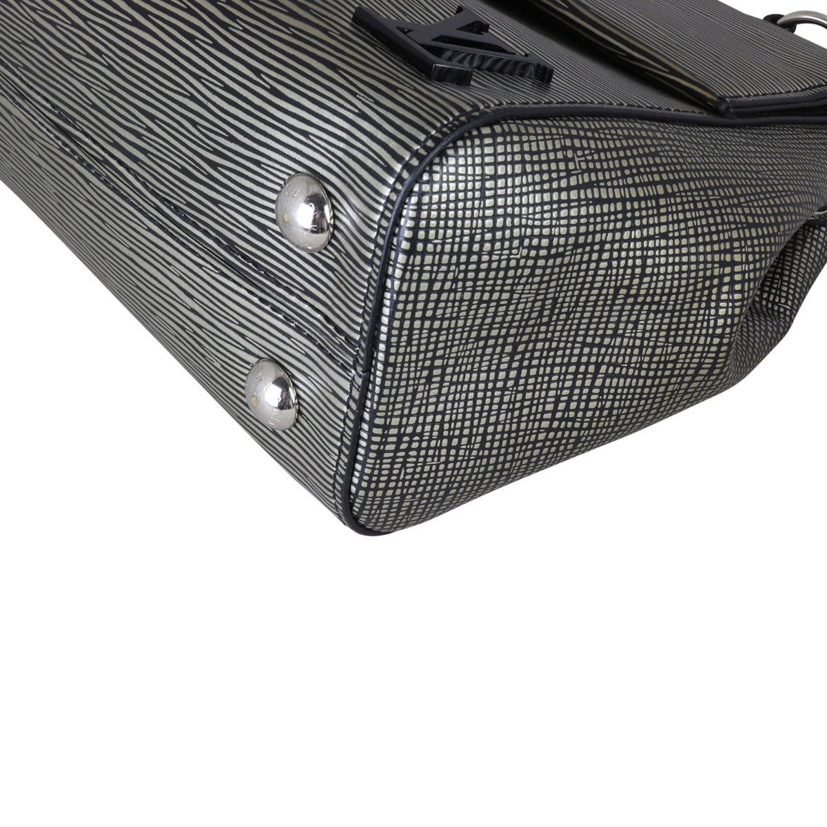 Louis Vuitton Cluny BB Epi Corner Close Up