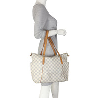 Louis Vuitton Totally MM Damier Azur Mannequin