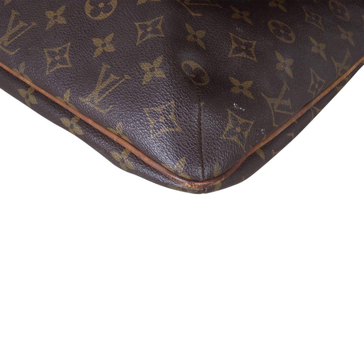 Louis Vuitton Musette Salsa Monogram Corner Close Up