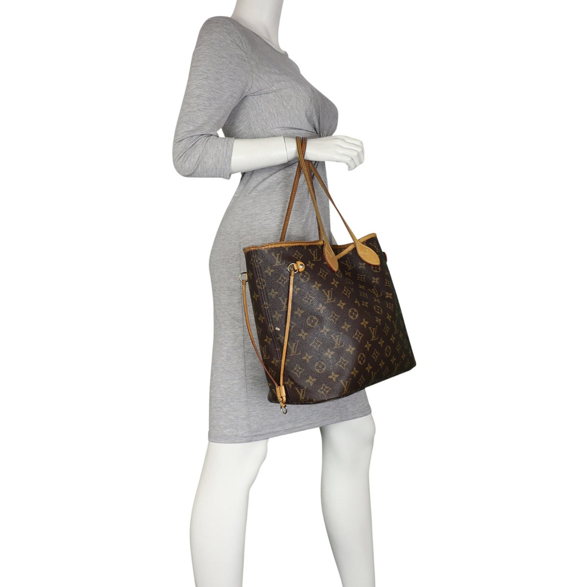 Louis Vuitton Neverfull MM Monogram Mannequin