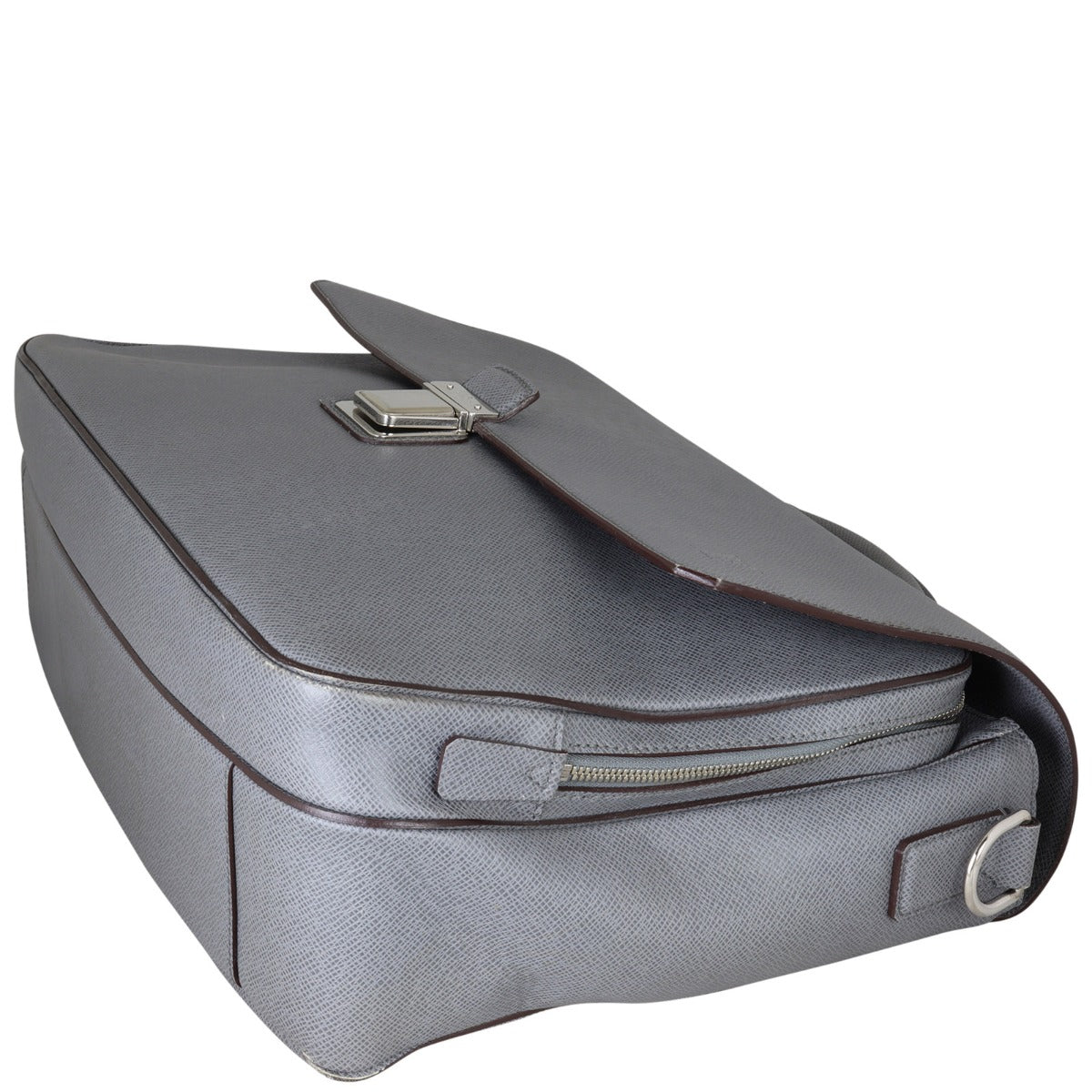 Louis Vuitton Taiga Vassili GM Corner Distance