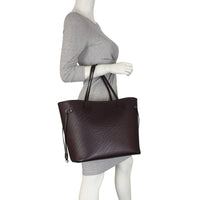 Louis Vuitton Neverfull MM Epi Mannequin