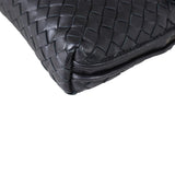 Bottega Veneta Intrecciato Nodini Crossbody (black) Corner Close Up