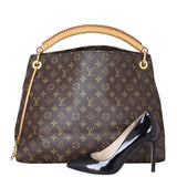 Louis Vuitton Artsy MM Monogram Shoe