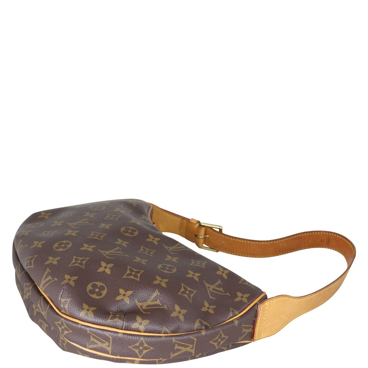 Louis Vuitton Croissant MM Monogram Corner Distance