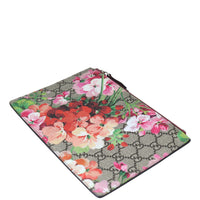 Gucci GG Supreme Blooms Zip Pouch Corner Distance