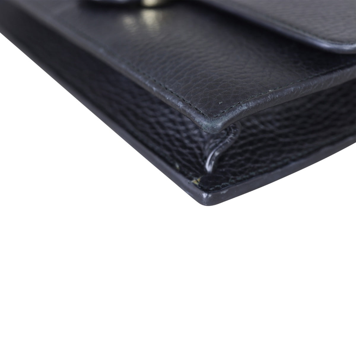 Gucci Interlocking G Wallet on Chain Corner Close Up