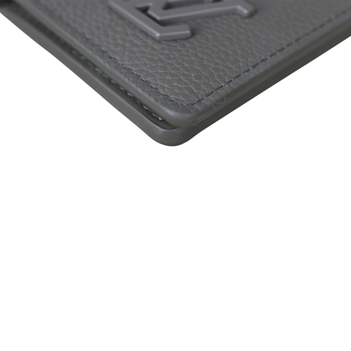 Louis Vuitton Pocket Organizer Aerogram Corner CLose Up