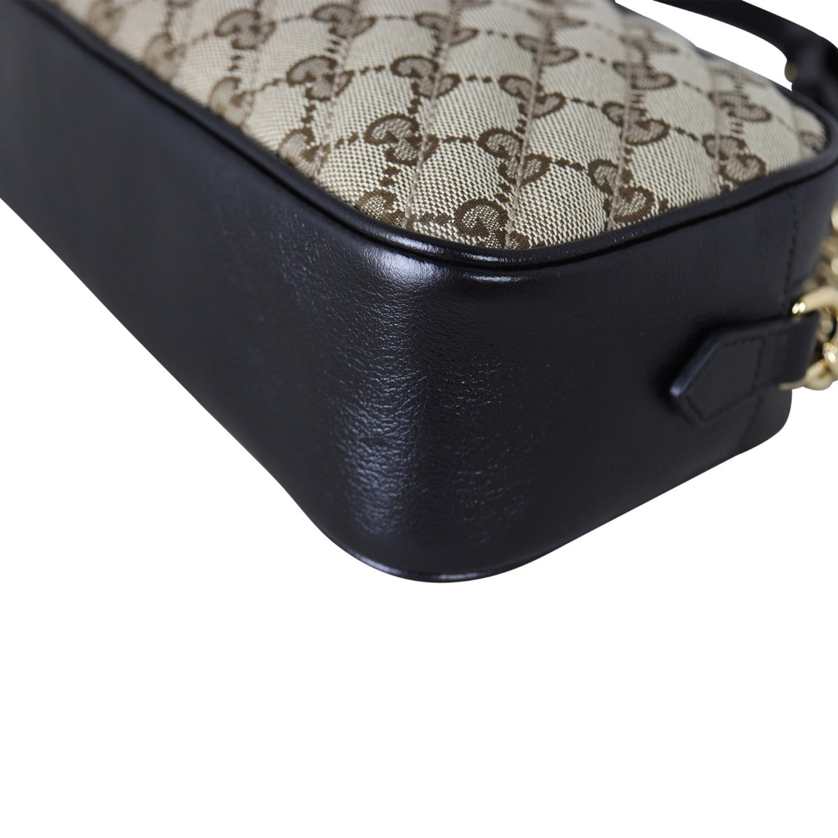 Gucci GG Canvas Marmont Small Camera Bag Corner Close Up