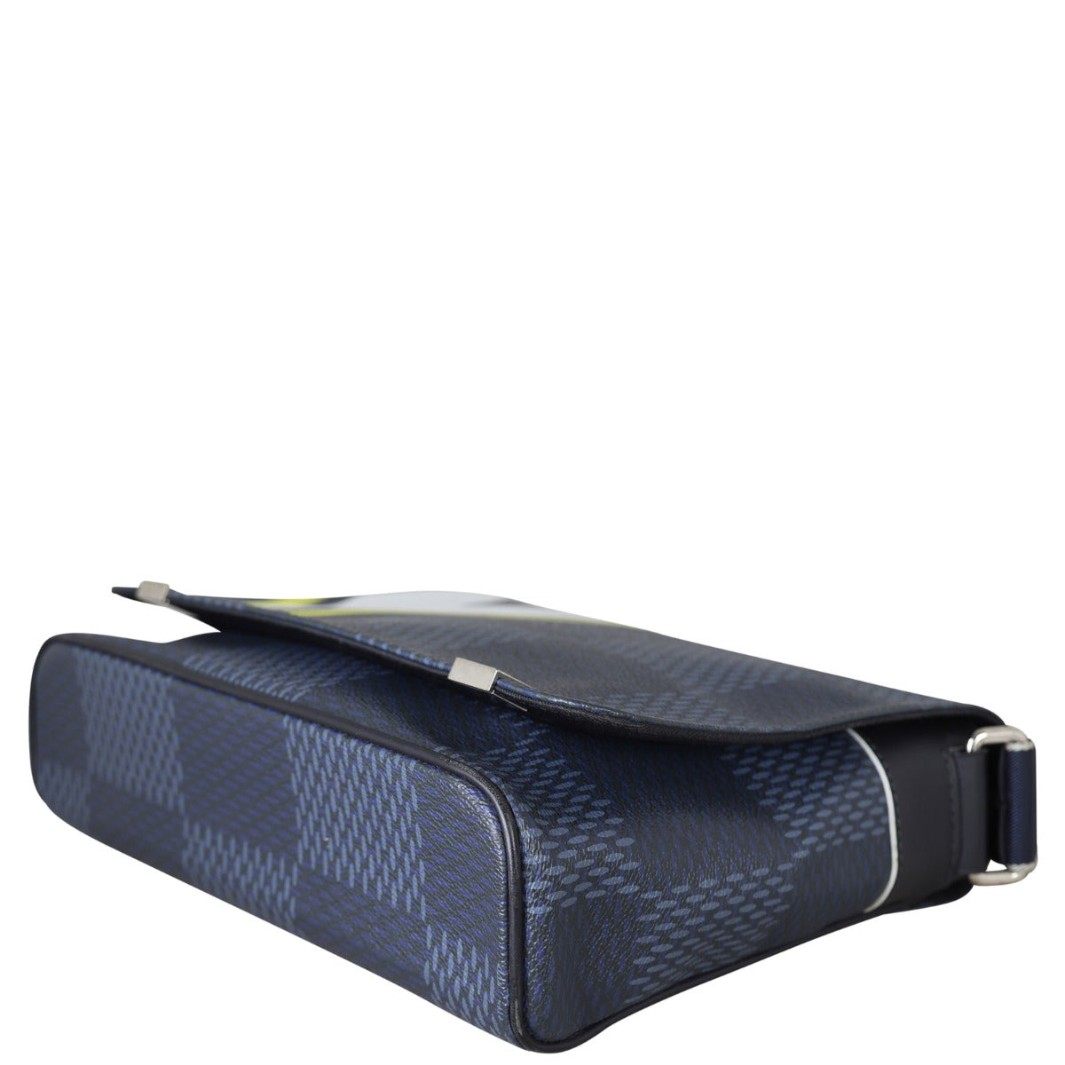 Louis Vuitton America's District PM Messenger Corner Distance