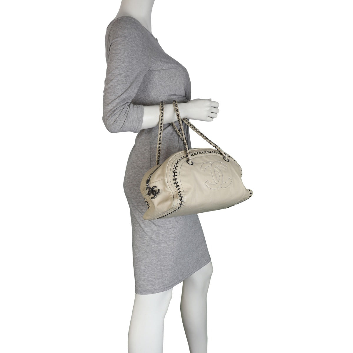 Chanel Luxe Ligne Bowler Mannequin