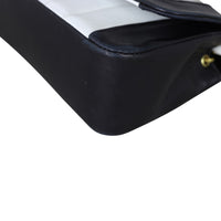 Chanel Vintage Vertical Quilt Flap Bag Corner Close Up