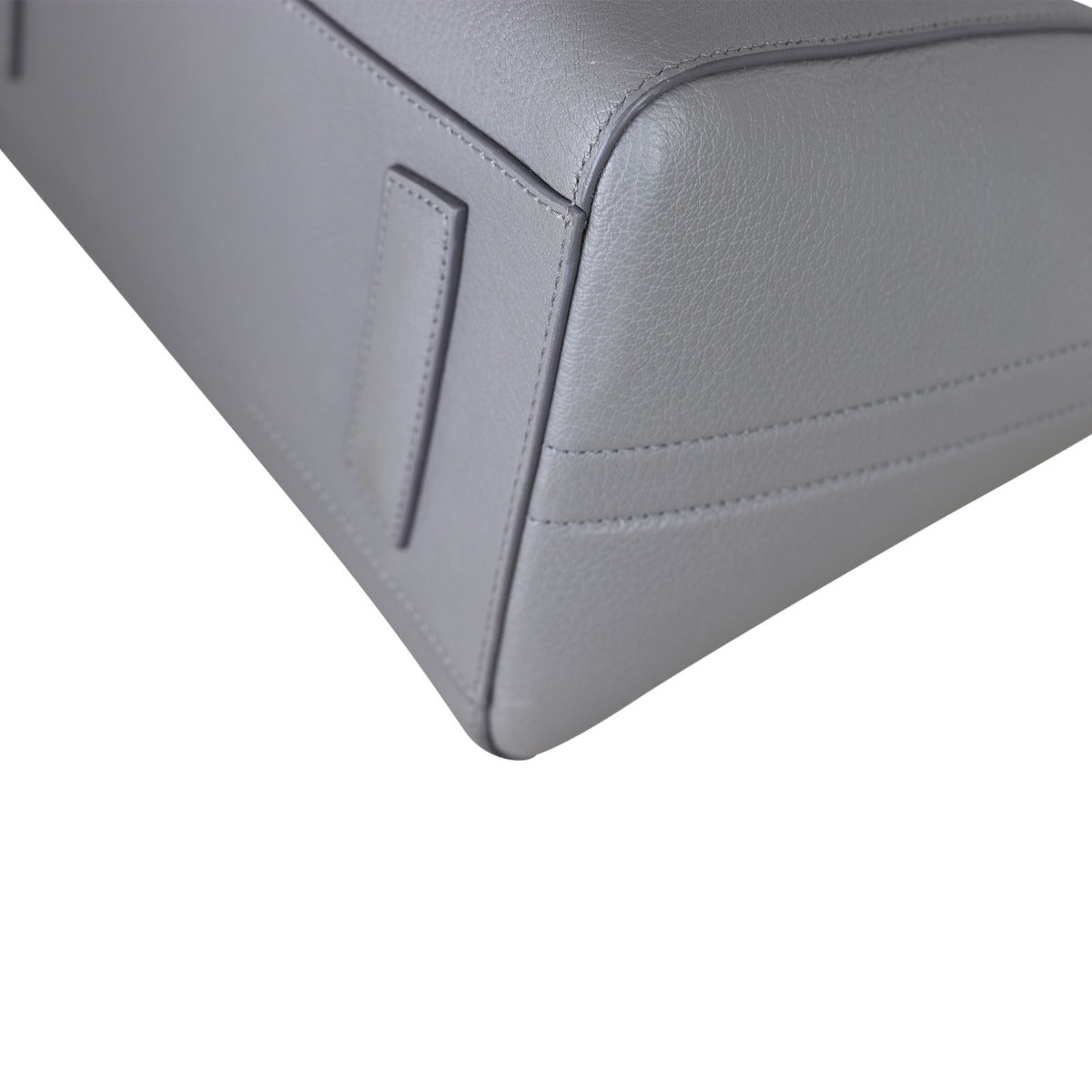 Givenchy Antigona Small Corner Close Up