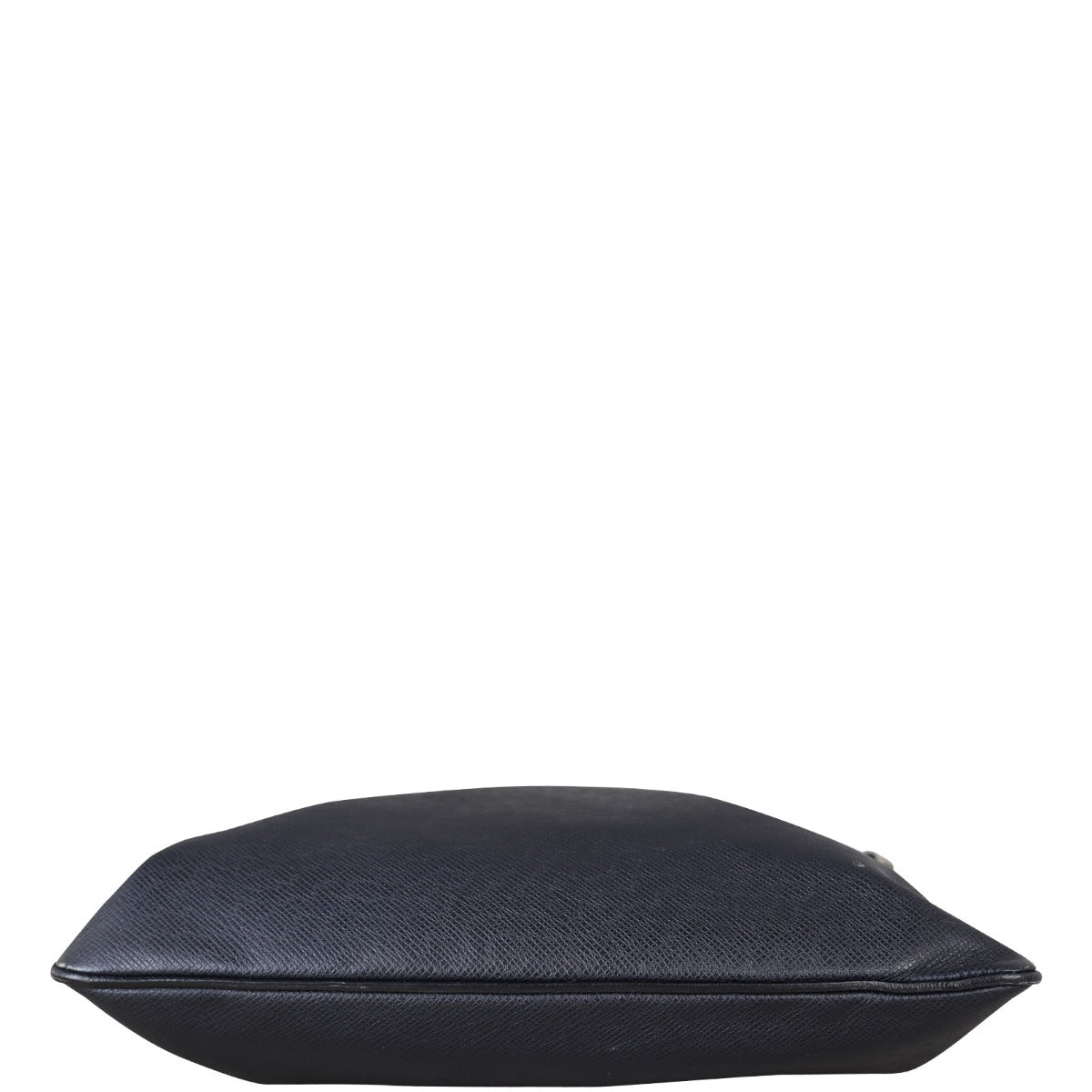 Louis Vuitton Taiga Sasha Messenger Bag (Black) Base