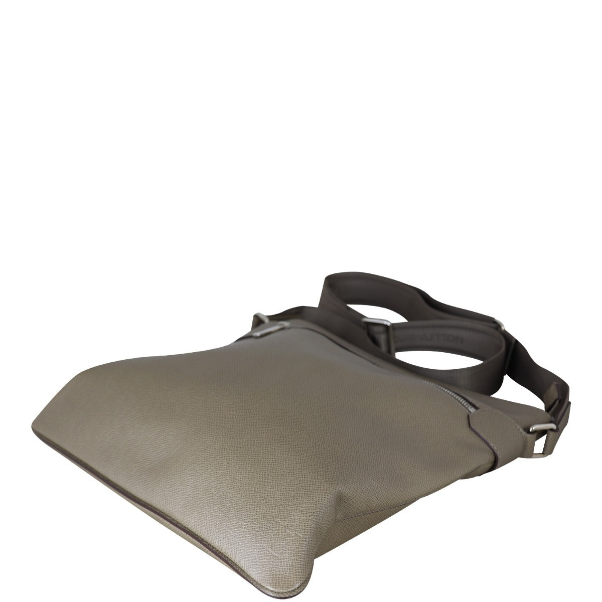 Louis Vuitton Taiga Sasha Messenger Bag (Khaki) Corner Distance