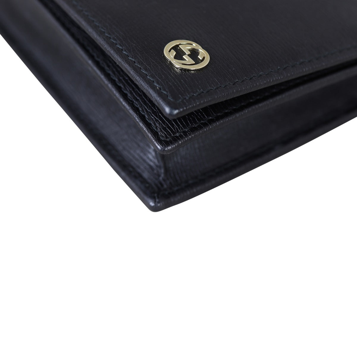 Gucci Betty Chain Wallet Close corner