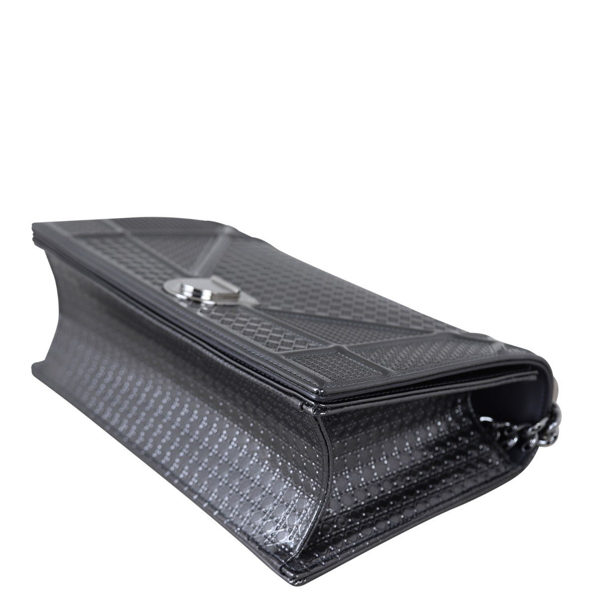 Dior Diorama Micro-Cannage Medium Corner Distance