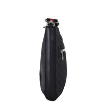 Gucci GG Supreme Messenger Bag Side