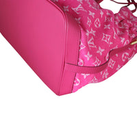 Louis Vuitton Noefull Denim MM Corner Close Up