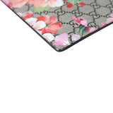 Gucci GG Supreme Blooms Zip Pouch Corner Close Up