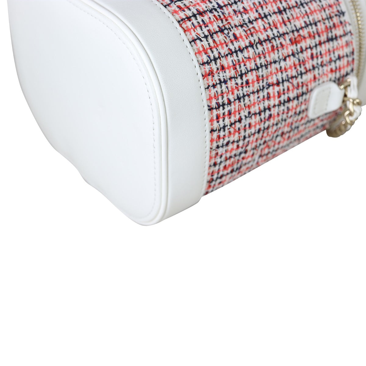 Chanel CC Tweed Vanity Case Corner Close up