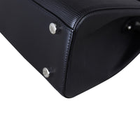 Louis Vuitton Brea MM Epi Corner Close Up