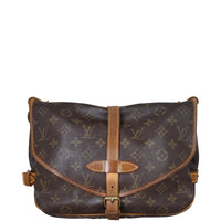 Louis Vuitton Saumur 30 Monogram Front