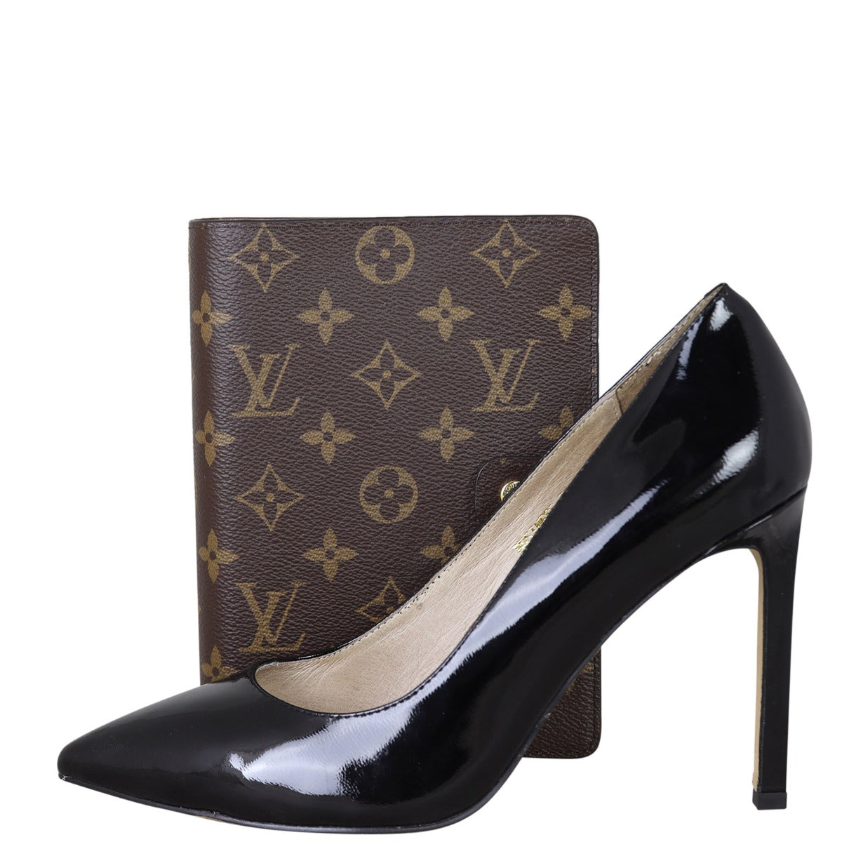 Louis Vuitton Medium Ring Agenda Cover Monogram Shoe