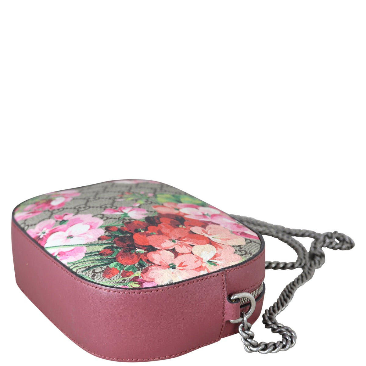 Gucci GG Supreme Blooms Mini Chain Bag Corner Distance