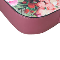 Gucci GG Supreme Blooms Mini Chain Bag Corner Close up
