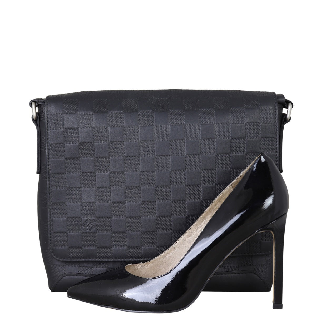Louis Vuitton District PM Messenger Damier Infini Shoe
