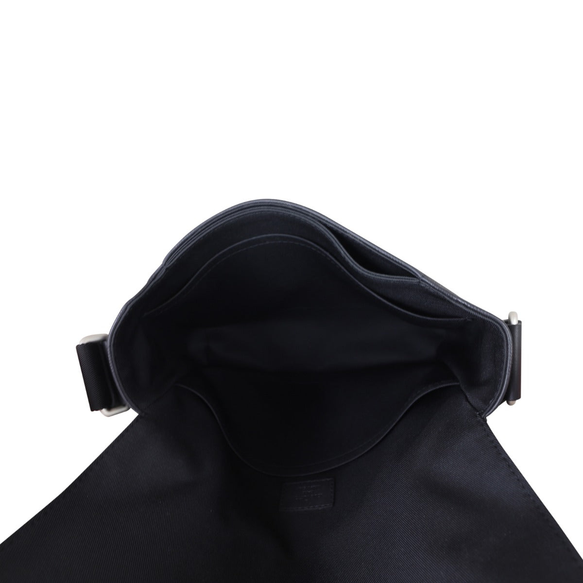 Louis Vuitton District PM Messenger Damier Infini Whole Interior