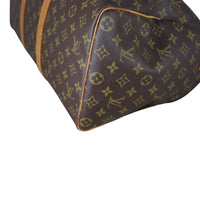 Louis Vuitton Keepall 45 Monogram Corner Close up