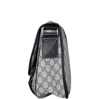 Gucci GG Supreme Messenger Bag Side