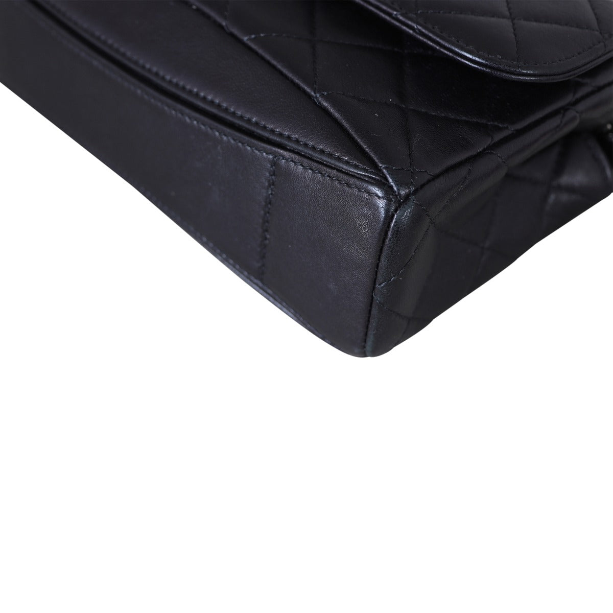 Chanel CC Single Flap Bag Corner Close Up