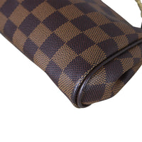 Louis Vuitton Eva Pochette Damier Ebene Corner Close Up