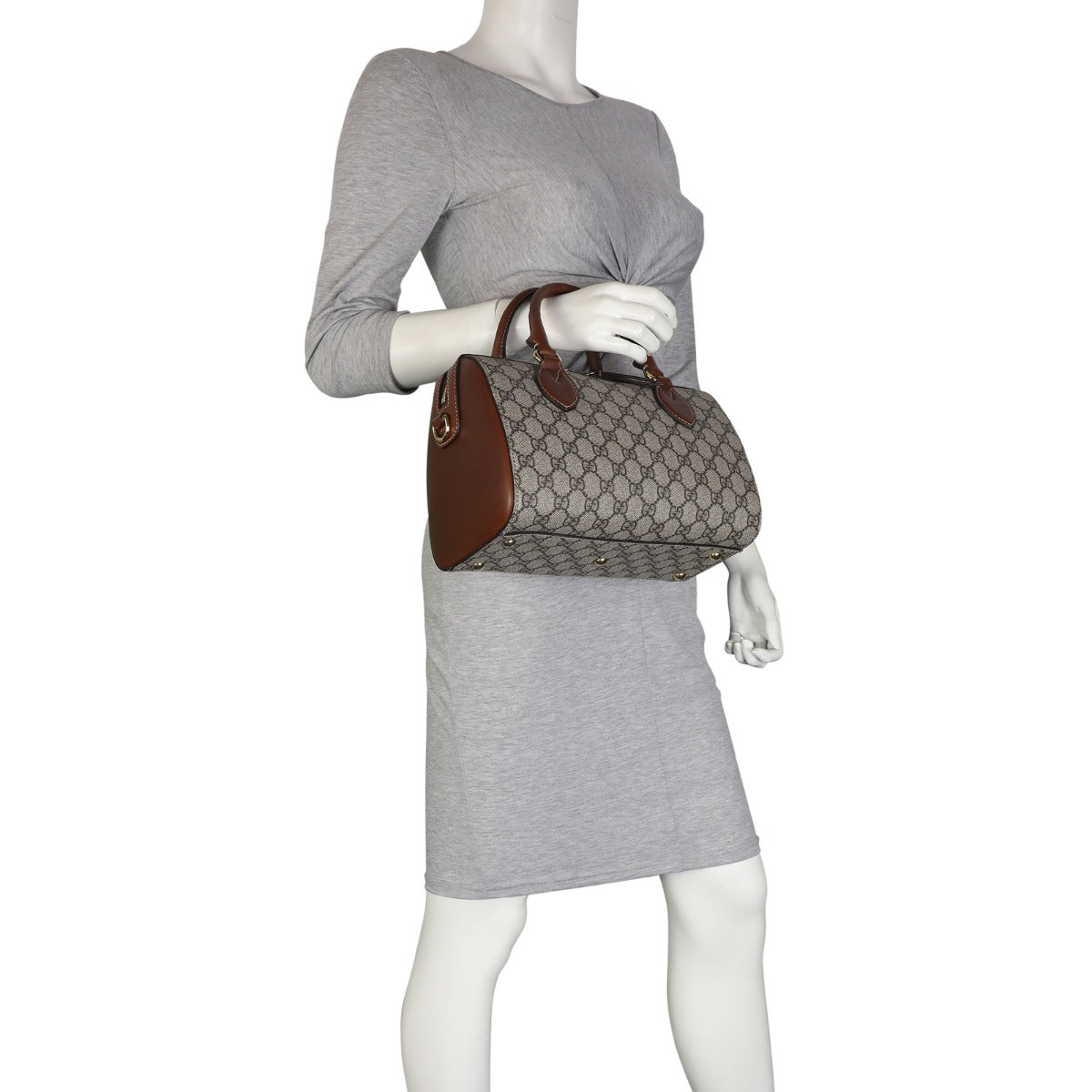 Gucci GG Supreme Medium Boston Bag Mannequin