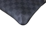 Louis Vuitton Thomas Messenger Bag Damier Graphite Corner Close Up