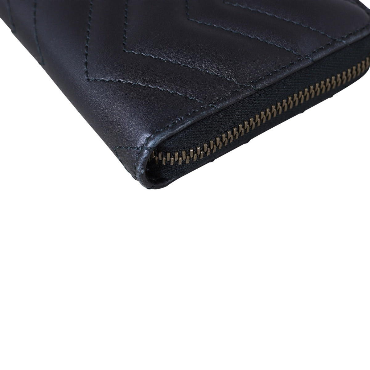 Gucci GG Marmont Zip Around Wallet Corner Close Up