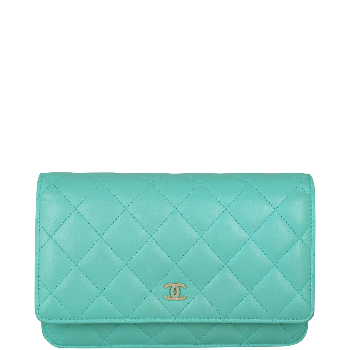 Chanel Classic Wallet on Chain Front