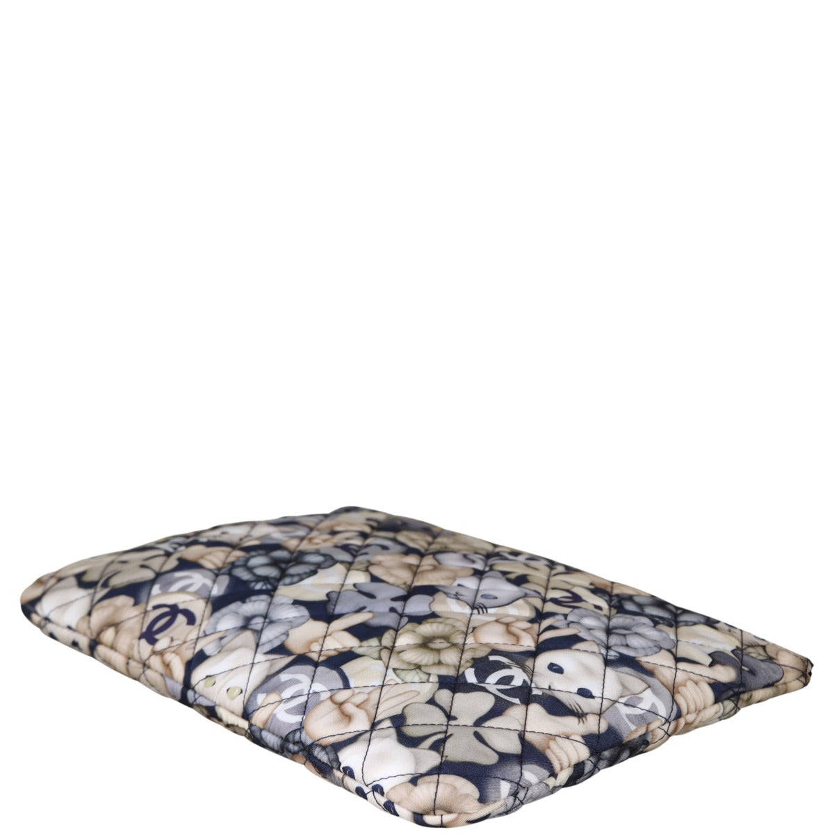 Chanel Quilted Medium Cat Emoticon Cosmetic Case Corner Distance