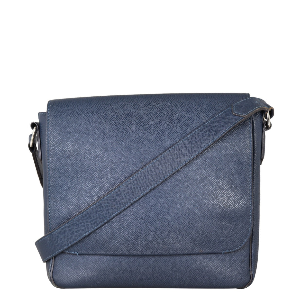 Louis Vuitton District PM Messenger Taiga Front With Strap
