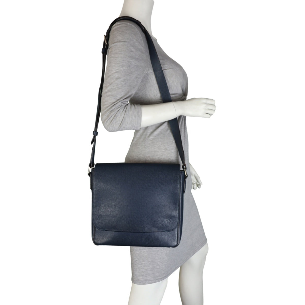 Louis Vuitton District PM Messenger Taiga Mannequin