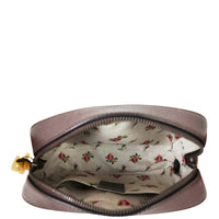 Gucci Neo Vintage GG Supreme Messenger Bag Whole Interior