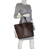 Louis Vuitton Neverfull MM Damier Ebene Mannequin