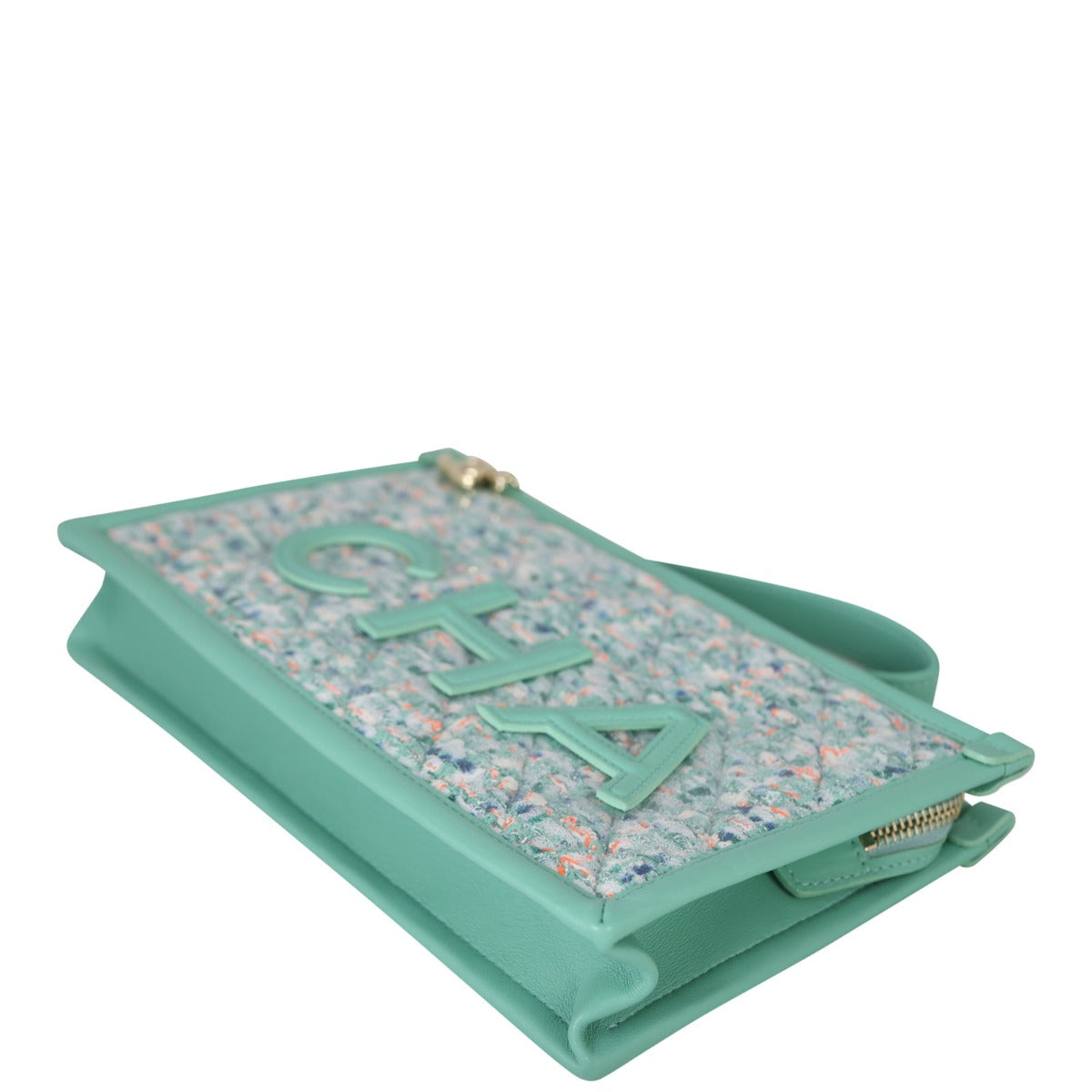 Chanel Logo Tweed Clutch Corner Distance